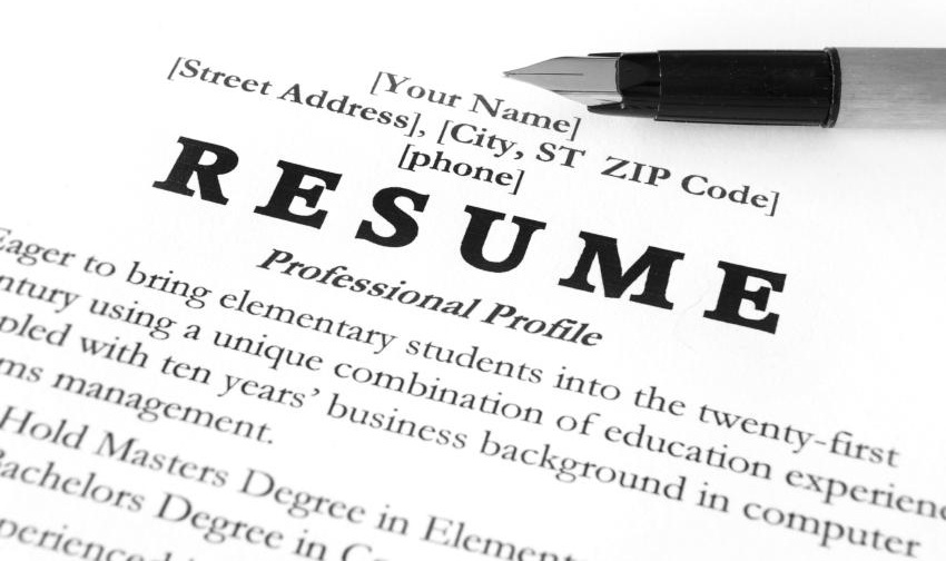Why have resumes makers earned the popularity among the audience?