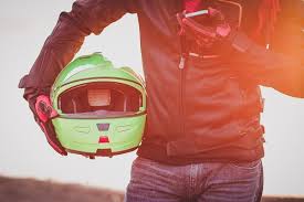 Choosing Right Motorcycle Helmet is Important for Proper Safety